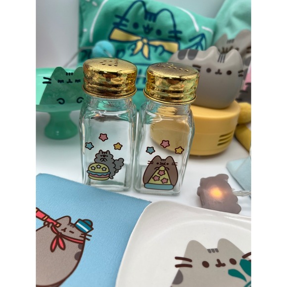 Pusheen Exclusive Box Lot Bundle New Limited Edition Collectibles 3 Shirts S - Picture 4 of 16